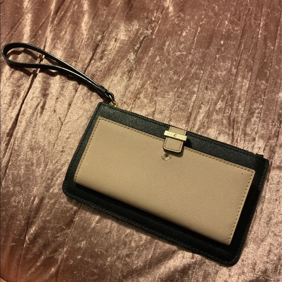 Kate Spade Wallet Wristlet - Picture 2 of 3